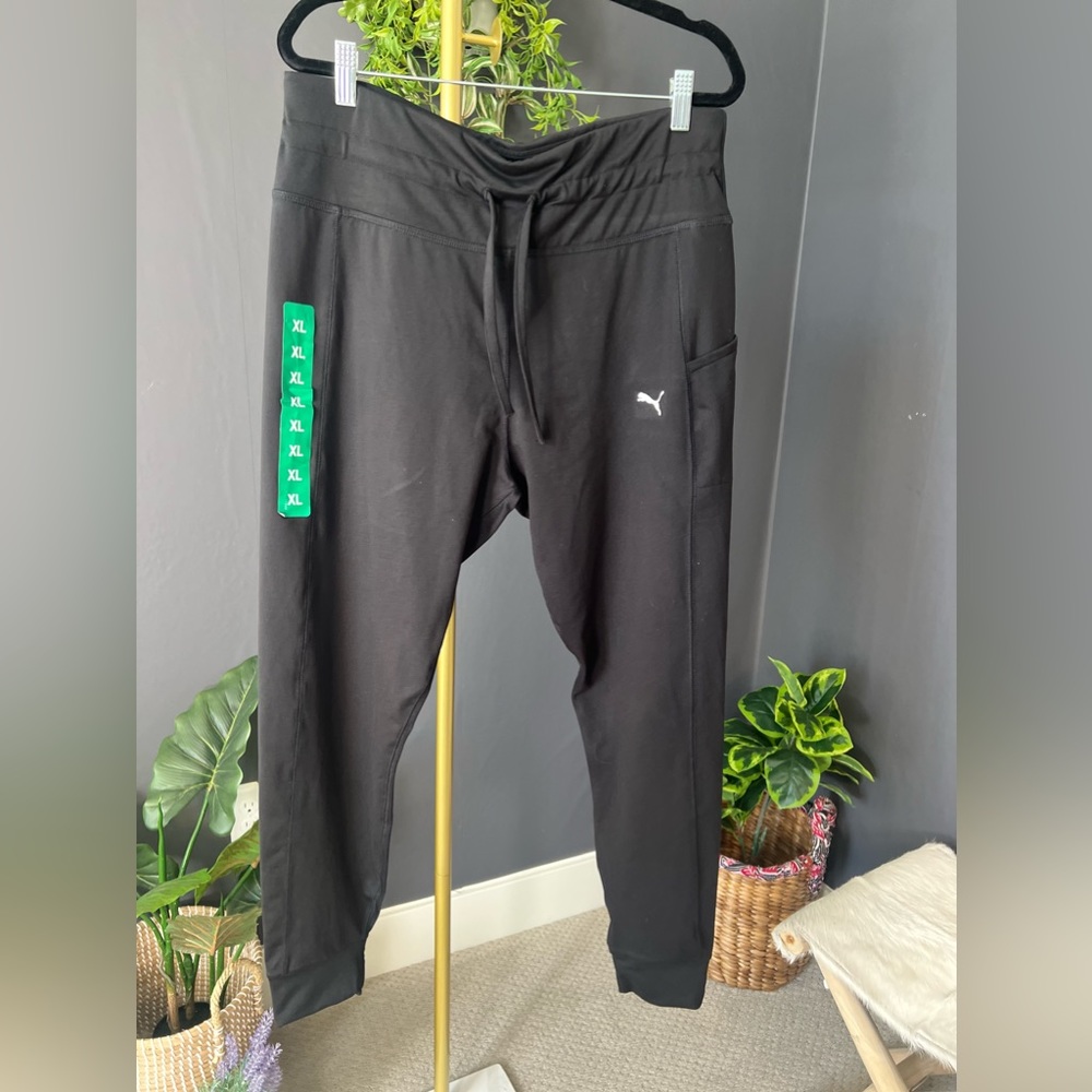 Puma - Picture 16 of 16